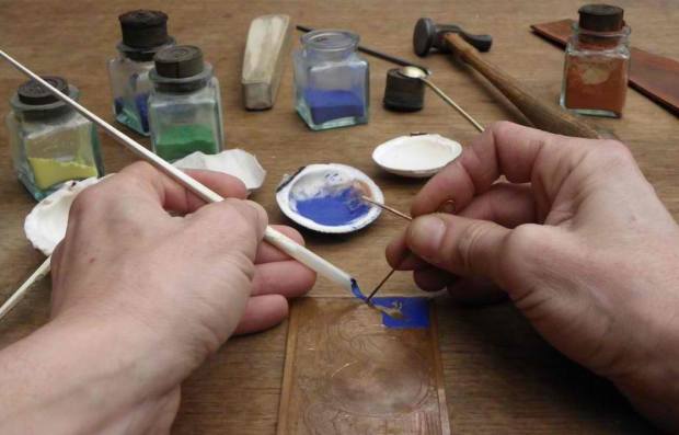 emaillage-a-la-plume-doie